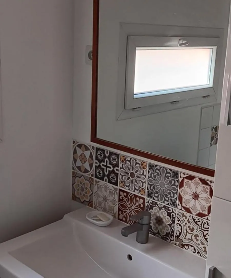 Grand Appartement Tout Confort, 2 Chambres, Clim, Grande Terrasse, Parking Privatif Gratuit, Au Calme Parc Des Calanques Marseille 0*,  France